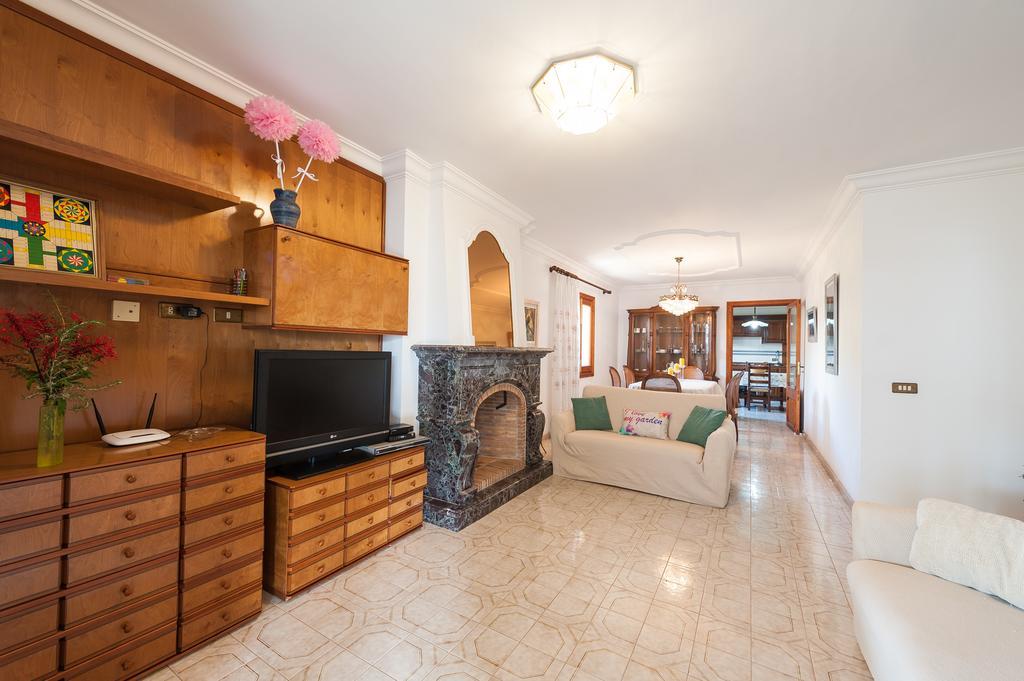Villa Vallespir Port de Alcudia  Eksteriør billede